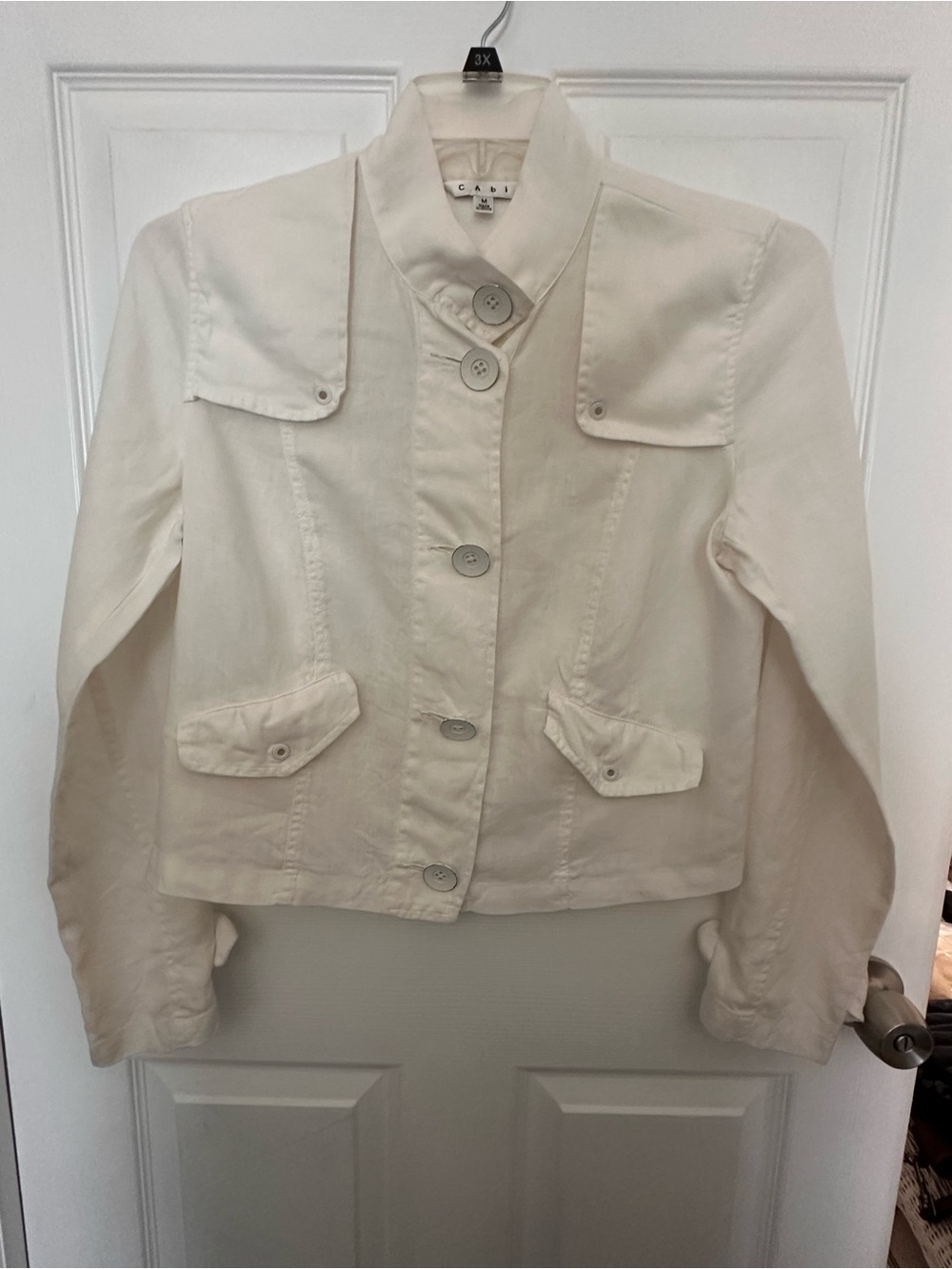 CAbi White  Button-Front Cropped Linen Jacket W/Chunky Metal Buttons Used Sz:M